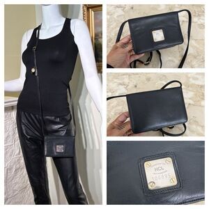 HCL Handcrafted Leatherworks Made in Germany Monogrammed Leather Crossbody Bag